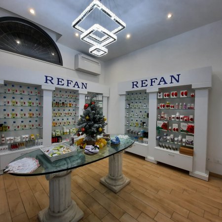 TRE nuove boutique REfAN hanno aperto le porte al pubblico in Italia